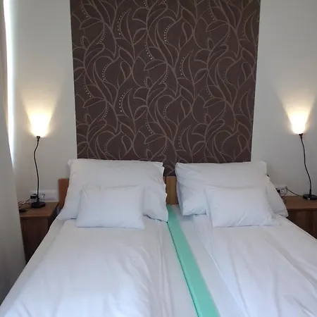 Barátok Affittacamere 3*