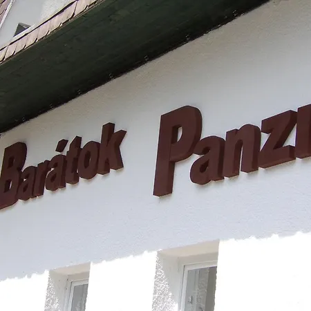 Baratok Panzio Tolcsva