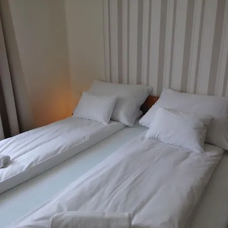 Barátok Affittacamere