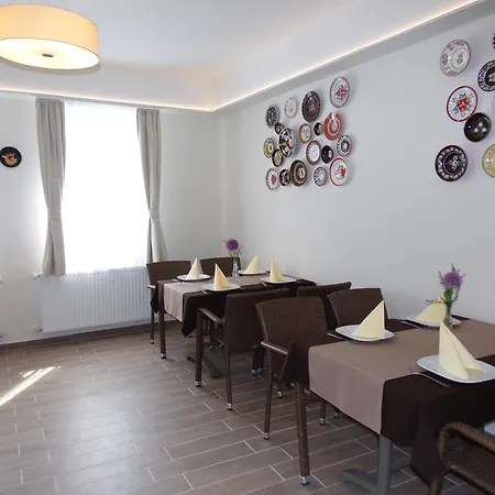 Guest house Baratok Panzio
