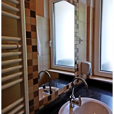 Barátok Affittacamere 3*